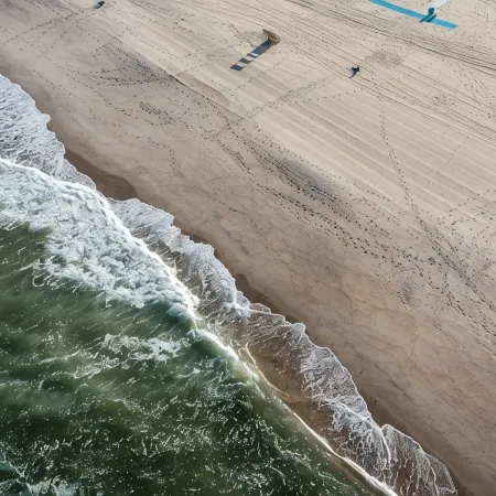 4 Houses to Beach!  Remodeled 2026. 4 Passes, Chairs, Towels, Umbrellas Included