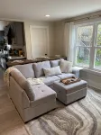 Large Family Bungalow Sleeps 14, Close to Grand Park, Newly Renovated Private - 4-Star