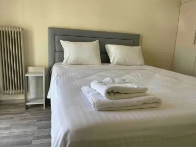 Gold Studio 4th Floor Hotels in Kypseli
