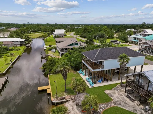 A Little Piece of Heaven-Waterfront-Views-Firepit-Family Friendly - 3-Star