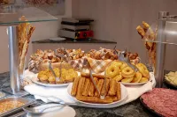Hotel Club S'Illot - breakfast