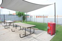 Rittiman Inn and Suites - Airport Shuttle