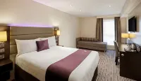 七橡樹梅德斯通普瑞米爾酒店 - 停車場