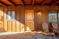 Number ONE property in Sedona! Walking distance to all Uptown Sedona amenities. - 4 tähden