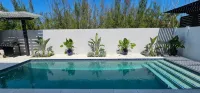 Oceanview Luxury Villa - Private Pool, AC & Wi-Fi, 5 Min Drive to Beach