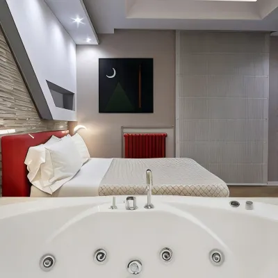 Luxury on the River Отели рядом с достопримечательностью «Улица ди Рипетта»