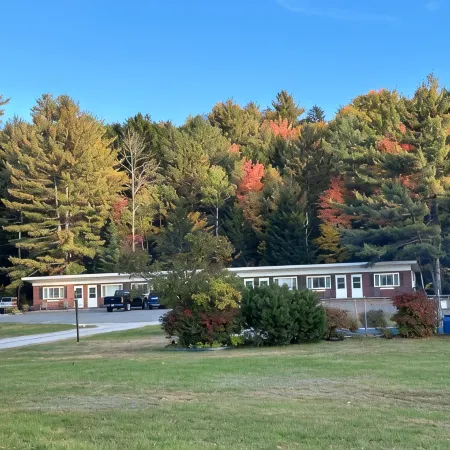 Carrollmotel and Cottages
