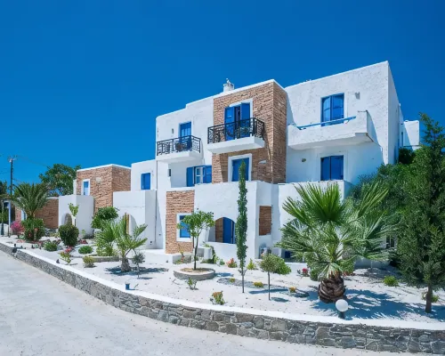 Naxos Holidays โรงแรมใกล้จุดตั้งแคมป์ Plaka Camping