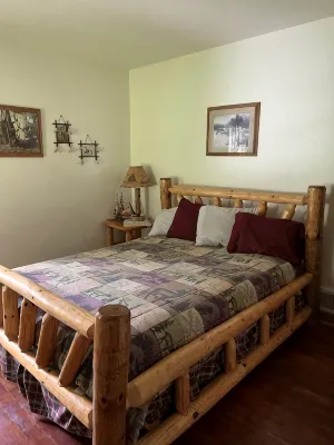 Nice Cape Cod home near the Mississippi River (Scenic River Inn) - 2-Star