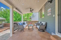 Luxury Wine Retreat • Spa Sunroom • Walk Downtown - 4-Star