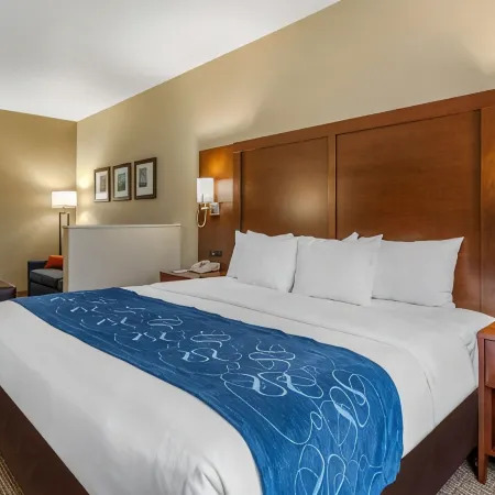 Comfort Suites