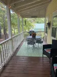 COZY PRIVATE COTTAGE CLOSE TO THE LAKE - Homestays