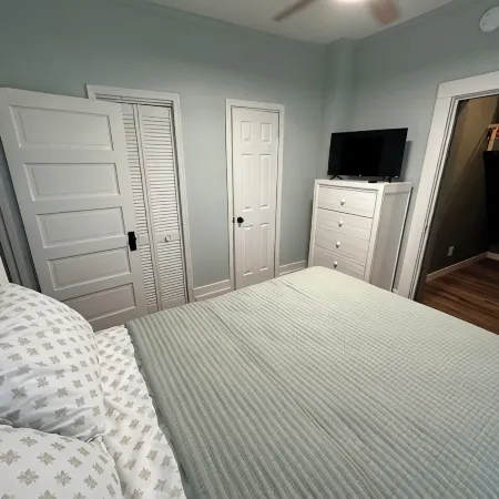 Enjoyable 3-bedroom house with AC in charming Van Buren