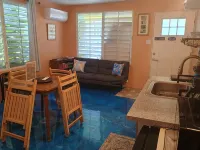 Esperanza Studio A/C Up Hill Apt. B