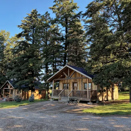 Sawtooth cabin at Columbia Mountain Ranch,