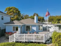 Oceanview home walking distance to beach, pier & short drive to downtown Ventura - Boutique