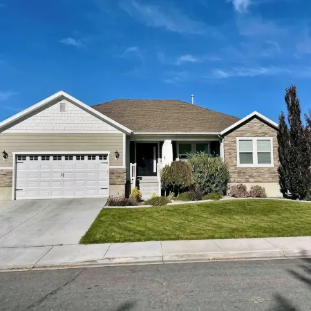 6 Bedroom Rambler Near UVU, BYU, & Golf Course