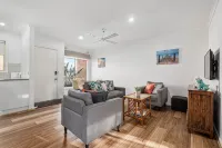 Charming Riverside Unit in Paradise FREE Wi-Fi - 2-Star