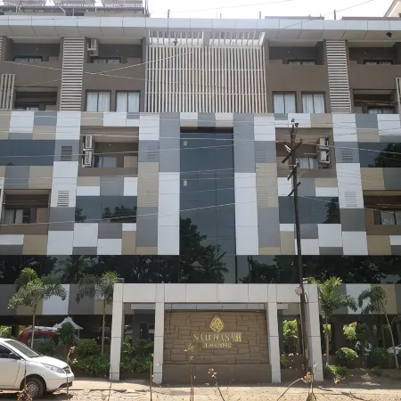 Hotel SaiPrasad Executive Solapur Отели в г. Солапур