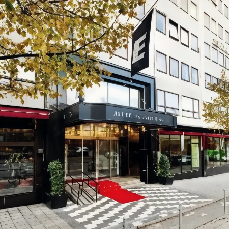 Elite Palace Hotel & Spa Отели рядом с достопримечательностью «Остермальм»