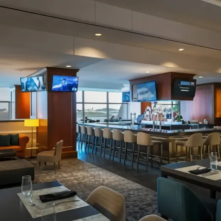 Renaissance Concourse Atlanta Airport Hotel