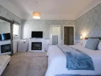 Windarra on High Hotels near Quadrant Mall
