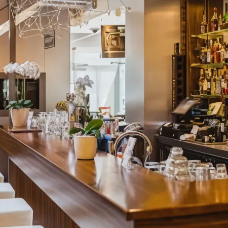 Avalon Hotel & Conferences
