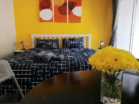 Karon Studio Apartment