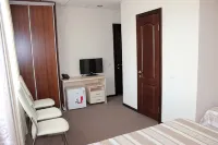 Hotel Belyij Dom - بار