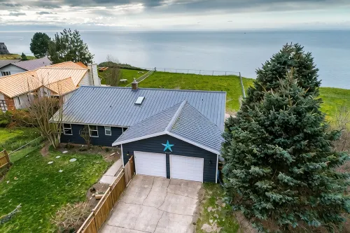 Stunningly Beautiful High Bank Waterfront Property! - 4-Star