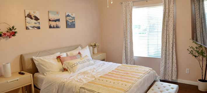 Spacious 4BD Home w EV charger near Sequoia Ntl Pk Hotels in Visalia
