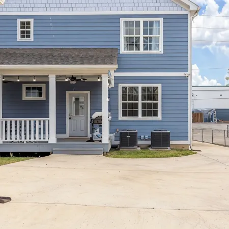 CHATTANOOGA CHARM, Spacious 4-bedroom house with Game Room and Arcade's!!