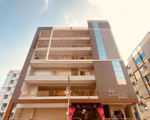 Hotel Ceasta โรงแรมใกล้ไอเอสบี