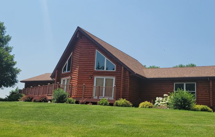 Log Cabin located minutes from Missouri River, airport, I-90,  and downtown.