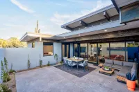 New Modern Custom Home, Located in Beautiful Carefree, Arizona - 무료 와이파이