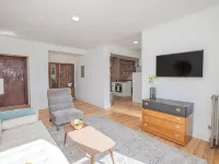 Modern Loft in Historic Birdtown - Unit 5 Hoteles en Lakewood