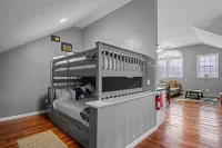 Peaceful Retreat with Stunning Mountain Views for Unforgettable Memories - 4-Star