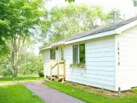 Pet Friendly - No Cleaning Fee - Centrally Located Within Lower Northwest Mich. - 3-stjärniga