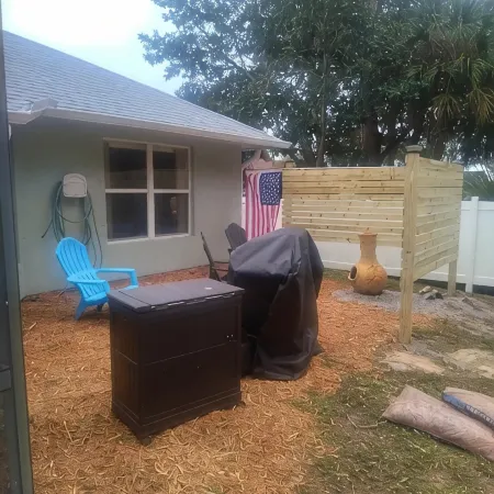 Heated Pool/ Dog Friendly/ X-mas Tree/ Golf Cart.