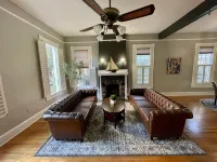 Spacious Historic Residence - بوتيك