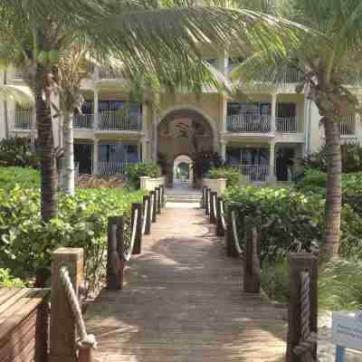Villa Renaissance 303: Book August Now and Save 10%! Others
