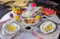 Cliff Crest Bed & Breakfast - Homestays