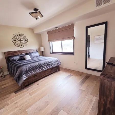 Updated 2 Bedroom Condo!