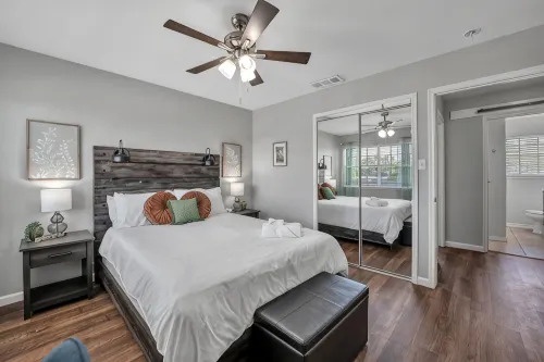 Central Frisco Townhouse | Walk to Cafes & Bars - Bungalows