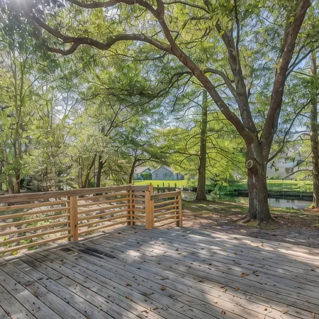 Charleston-area 3BR, Close to Beach or Downtown, Walk to Shem Creek