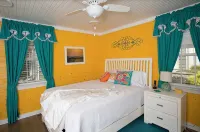 Amazing Lake House on Lake Murray, Columbia w/ Private Dock, Outdoor Kitchen. - 4-Star