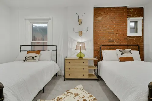 6 Bedrooms - Stunning Remodel, Heart of Downtown Denver - บังกะโล