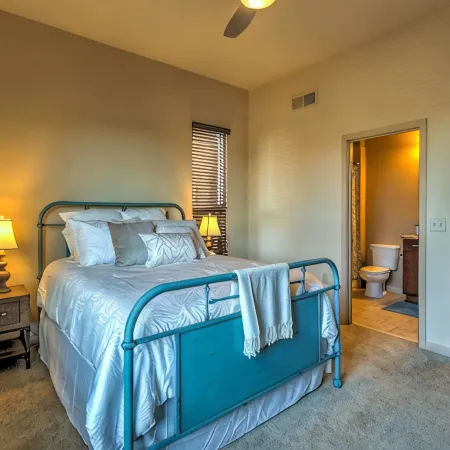 2BR 2.5 BA Memphis Condo - Prime Downtown Location!