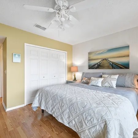 The Flirty Flamingo 3Br/2ba Top Floor Condo in St. Augustine Beach