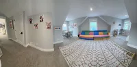 6-bedroom vacation home just a 5-minute walk to Lake Michigan - Wifi